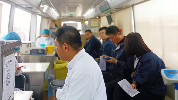 沈陽(yáng)航空產(chǎn)業(yè)集團(tuán)組織員工開(kāi)展“獻(xiàn)熱血、踐初心”無(wú)償獻(xiàn)血活動(dòng)